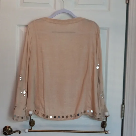 Blouse - Picture 2 of 5